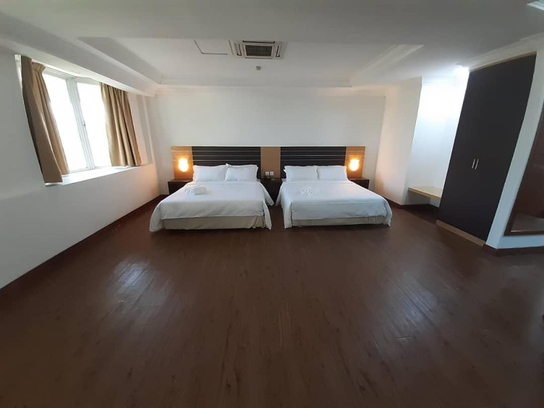 Sara Hotel Labuan Eksteriør bilde