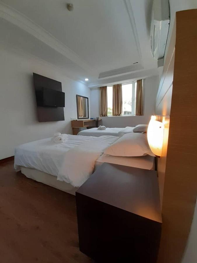 Sara Hotel Labuan Eksteriør bilde