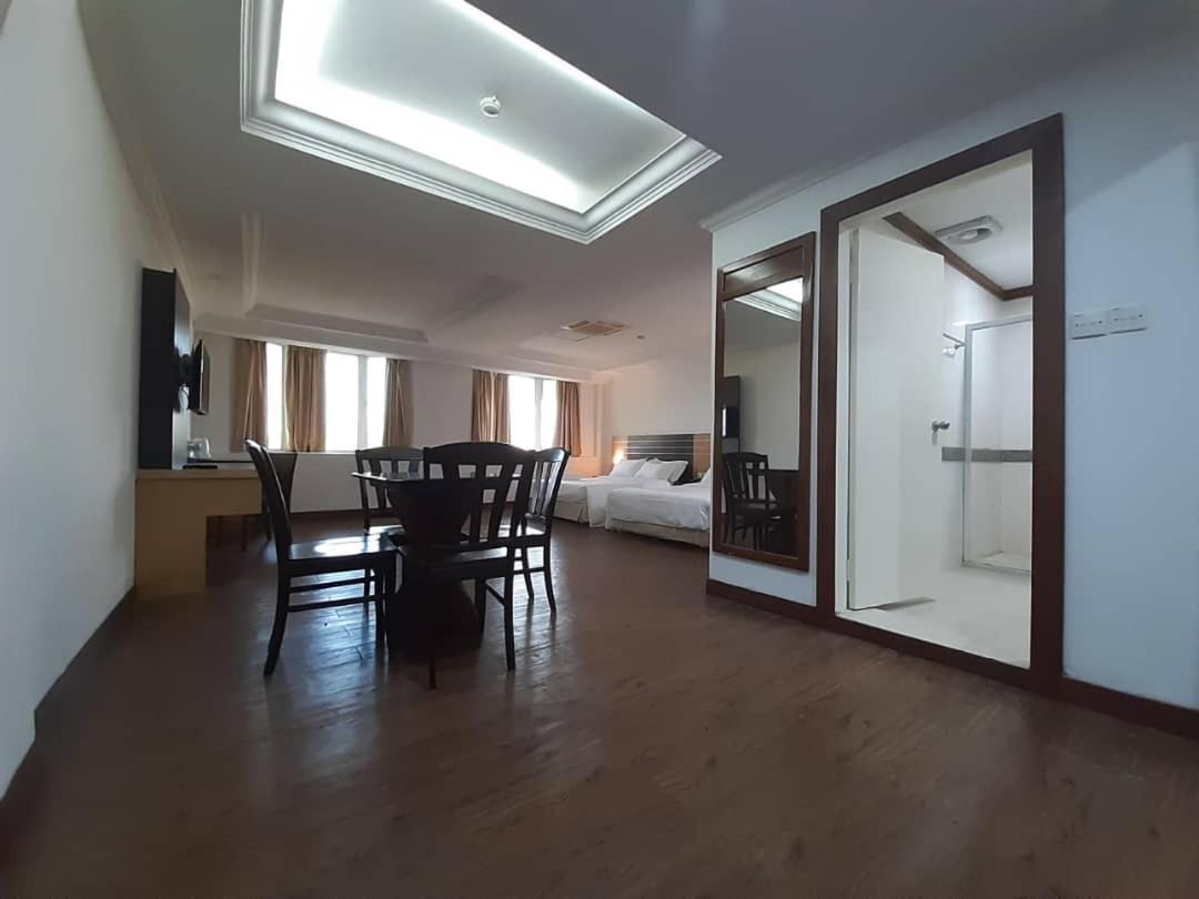 Sara Hotel Labuan Eksteriør bilde